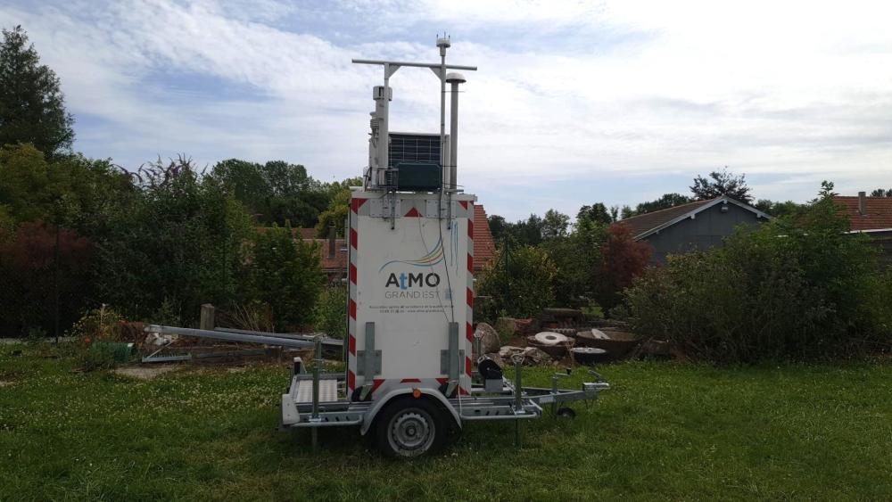 laboratoire mobile à proximité de l'aéroport de Vatry